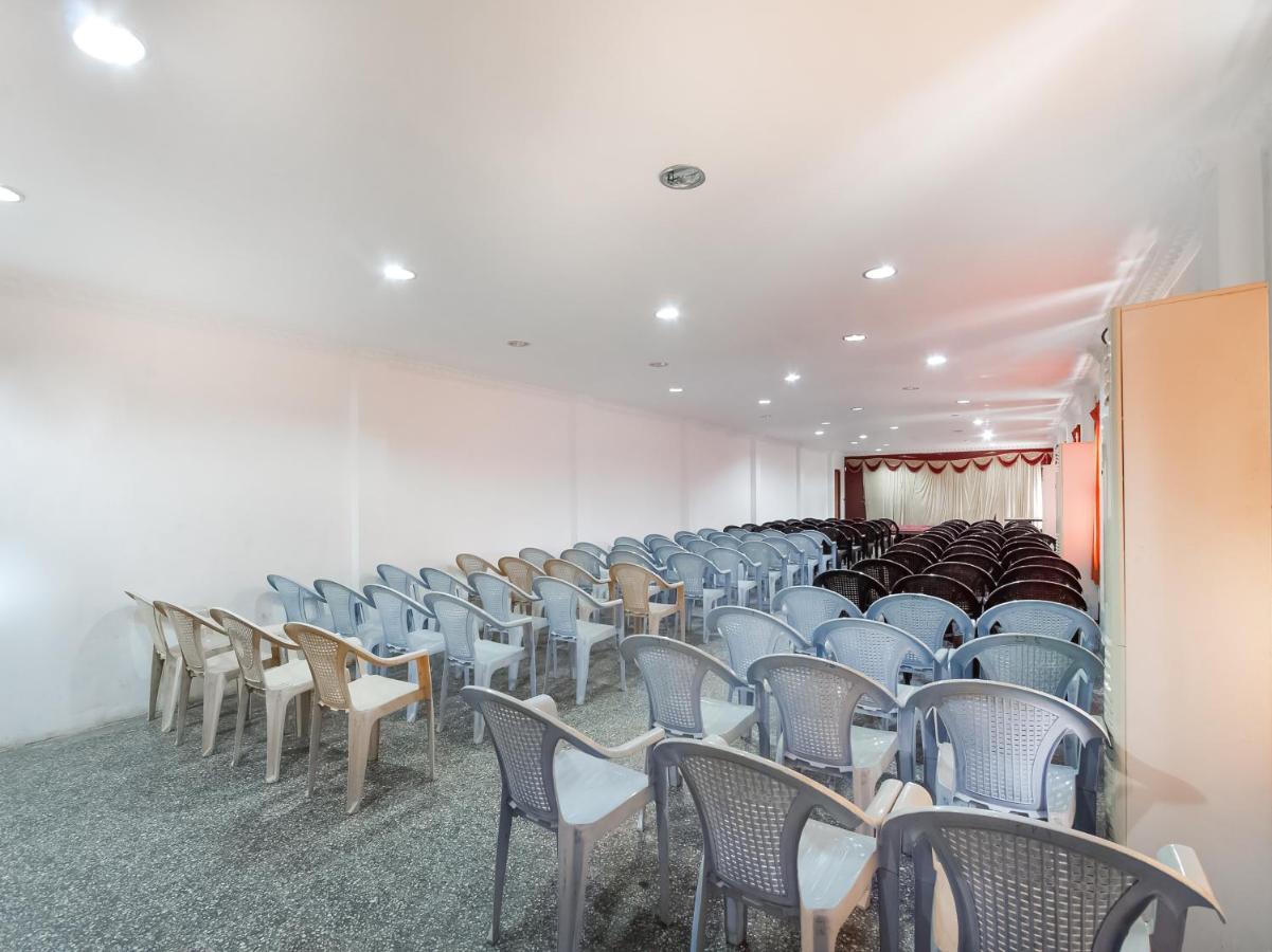 Spot On 43451 Hotel Sakunthala International Тирунелвели Экстерьер фото